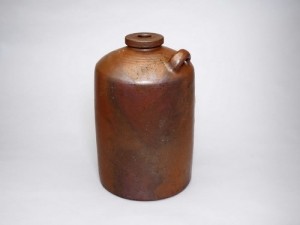 A container to Presreve Syotyu (distilled spirit)