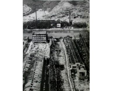 目覚町南西部上空から三菱長崎製鋼所第3工場方面を望む