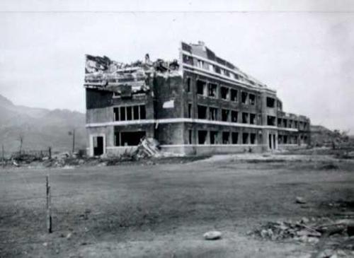 鎮西学院中学校