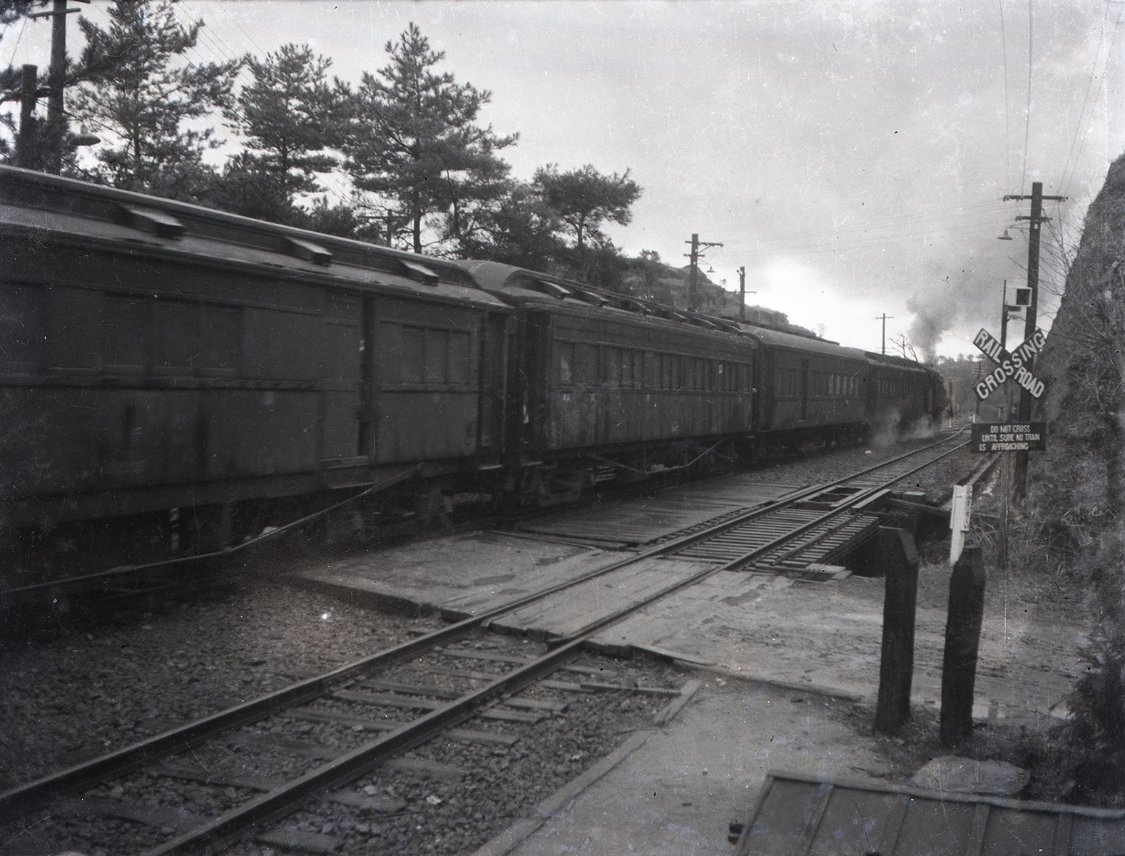 道ノ尾駅付近の踏切