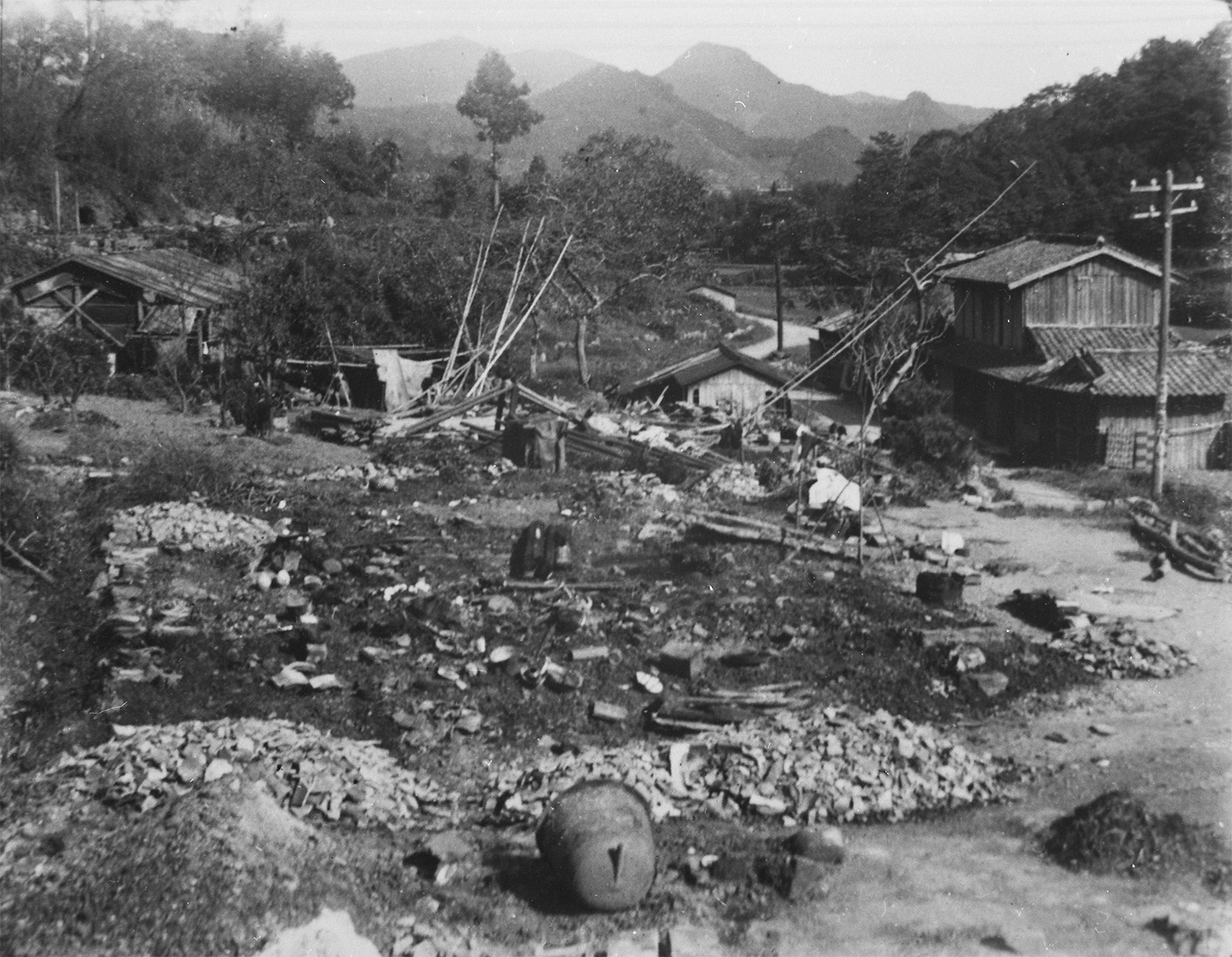 道ノ尾万象園付近の民家