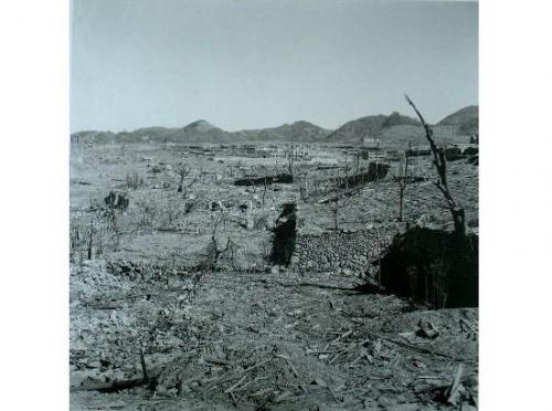 山里の丘より見た爆心地から第一病院までのパノラマ（５枚つなぎ写真中５枚目）―浦上第一病院方面―