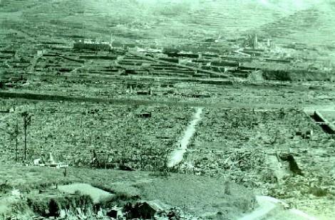 城山町１丁目高台から浦上天主堂方面を望む