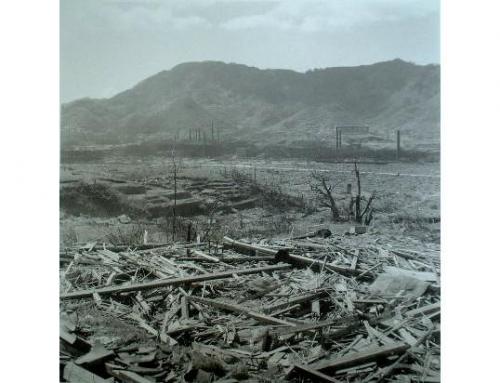 長崎医科大学附属医院裏山からのパノラマ（５枚つなぎの写真中左から２枚目）－製鋼所方面－
