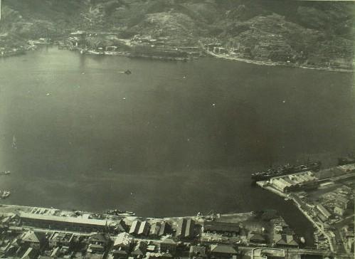 中新町上空から水ノ浦方面を望む