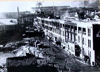 空襲による三菱長崎造船所第1事務所の被害