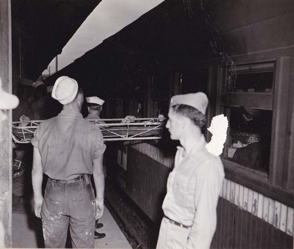 長崎港駅に集められた捕虜たち