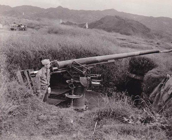 小榊高射砲陣地の八八式七糎高射砲
