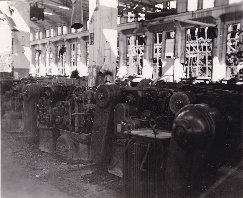 三菱長崎兵器製作所茂里町工場の旋盤と工作機器