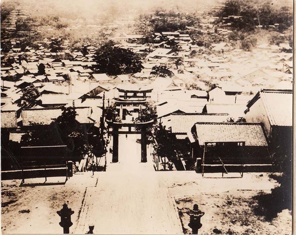 諏訪神社から見た市街地東部（被爆前）