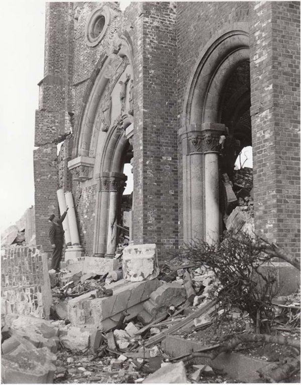 浦上天主堂正面入口付近