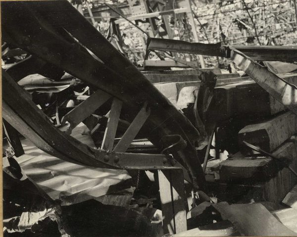 三菱長崎製鋼所第２工場鍛造工場内部