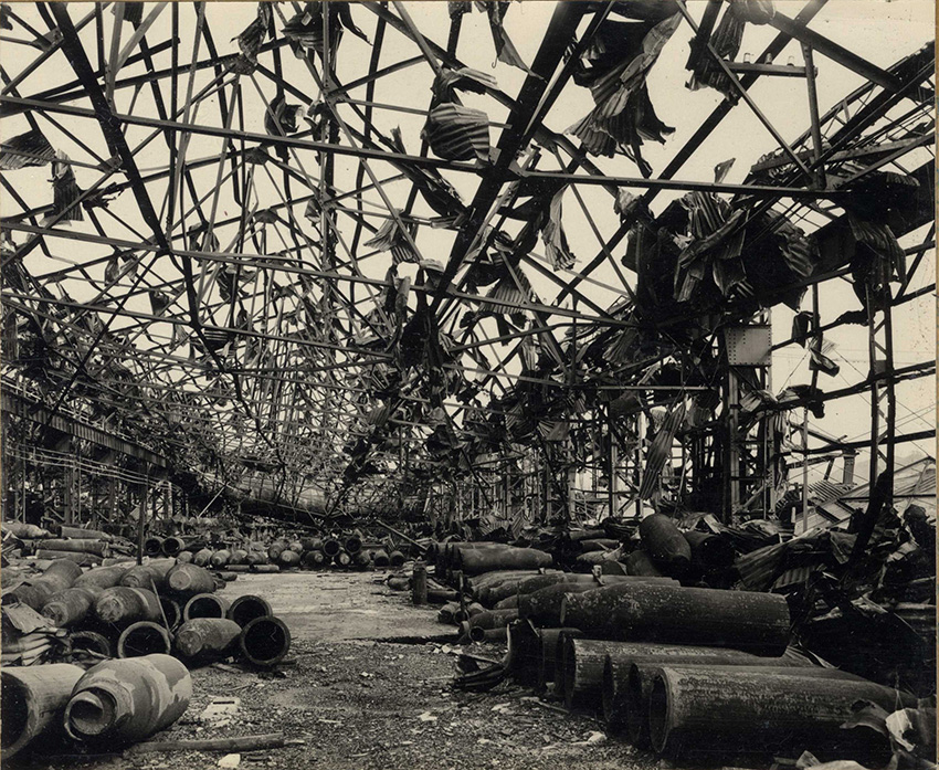 三菱長崎製鋼所第２工場機械工場内部