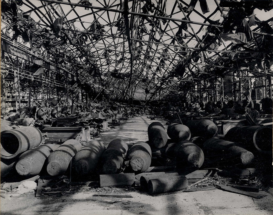 三菱長崎製鋼所第２工場機械工場内部