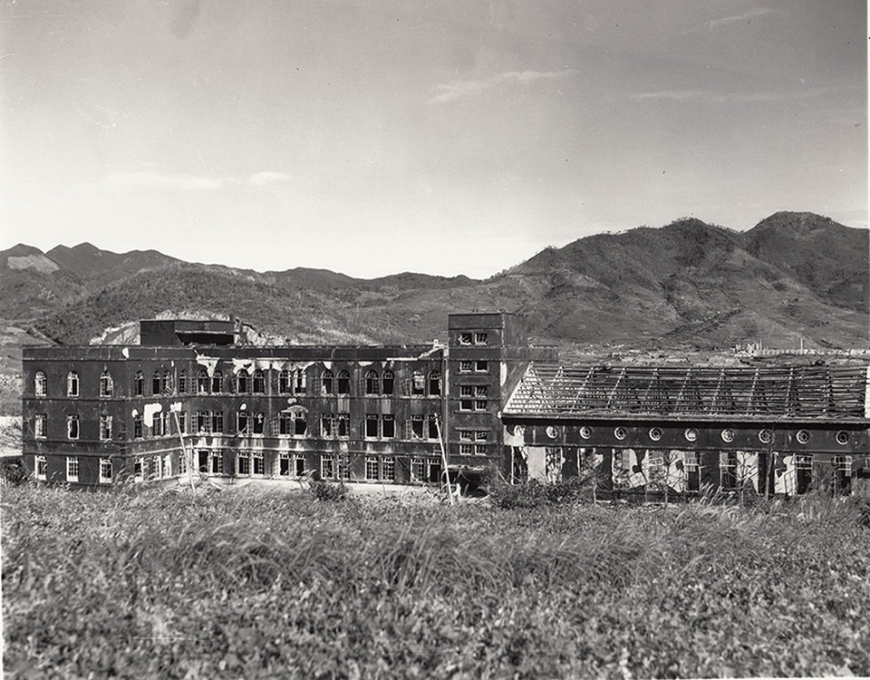 長崎市立商業学校本館校舎・講堂（西側外観）