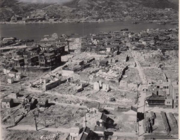 中島川上空から見た長崎県庁付近