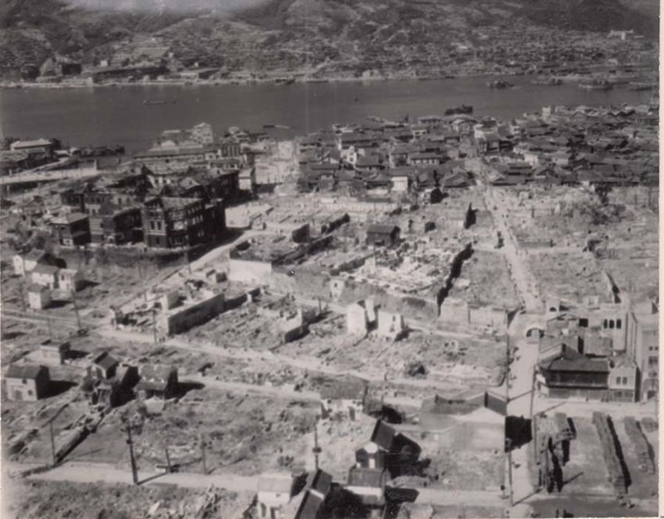 中島川上空から見た長崎県庁付近