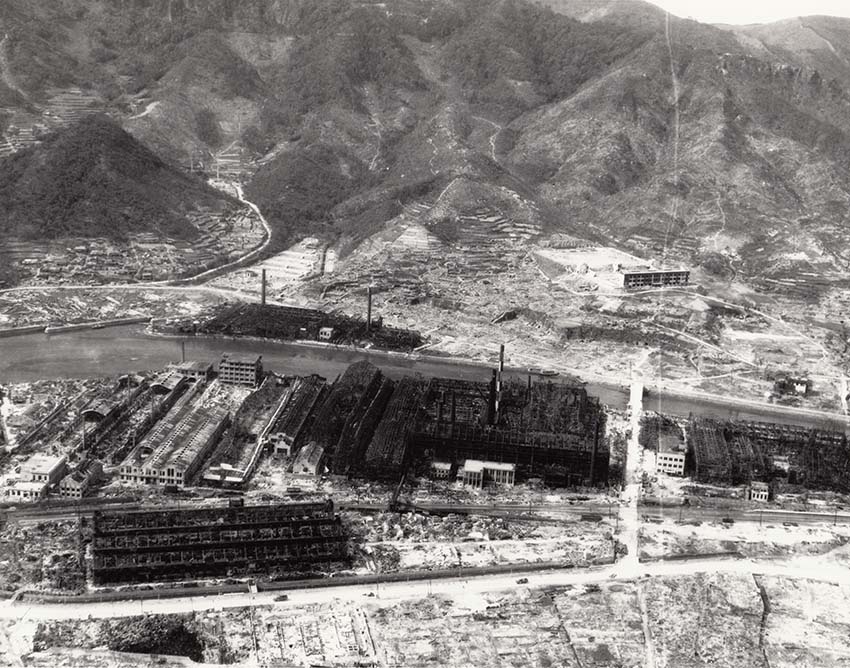 上空から見た茂里町交差点付近