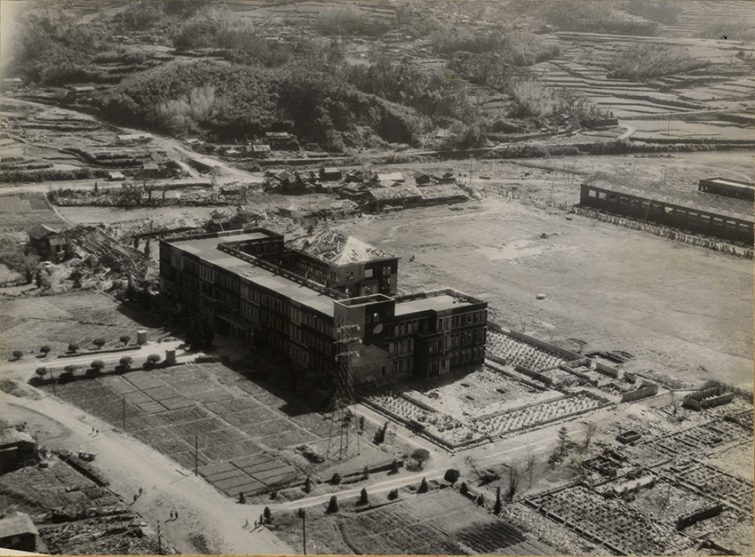 上空から見た長崎師範学校一帯