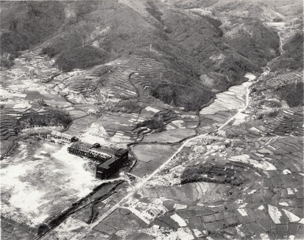 上空から見た長崎市立商業学校付近