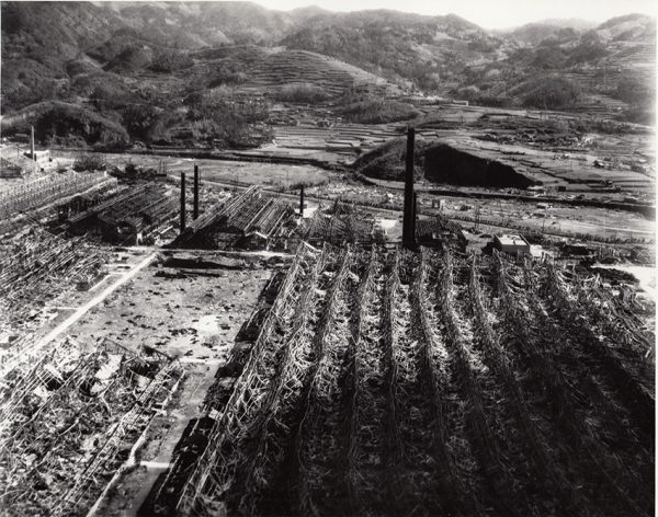 上空から見た三菱長崎兵器製作所大橋