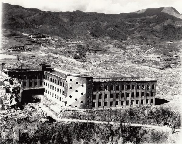 上空から見た城山国民学校