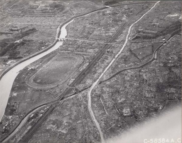 上空から見た爆心地一帯