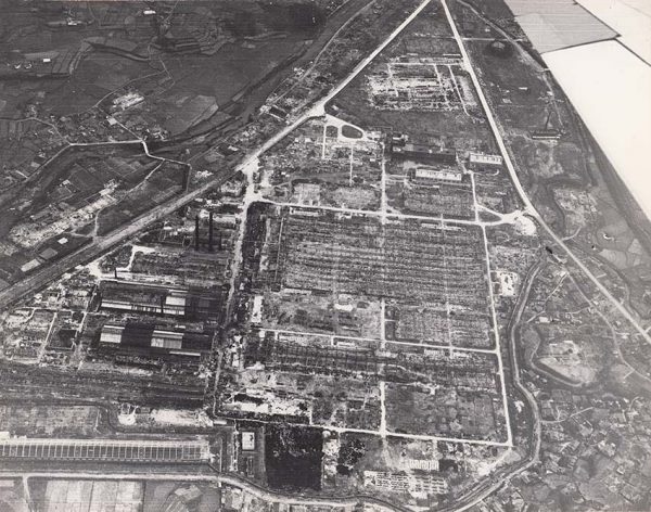 上空から見た三菱長崎兵器製作所大橋工場一帯