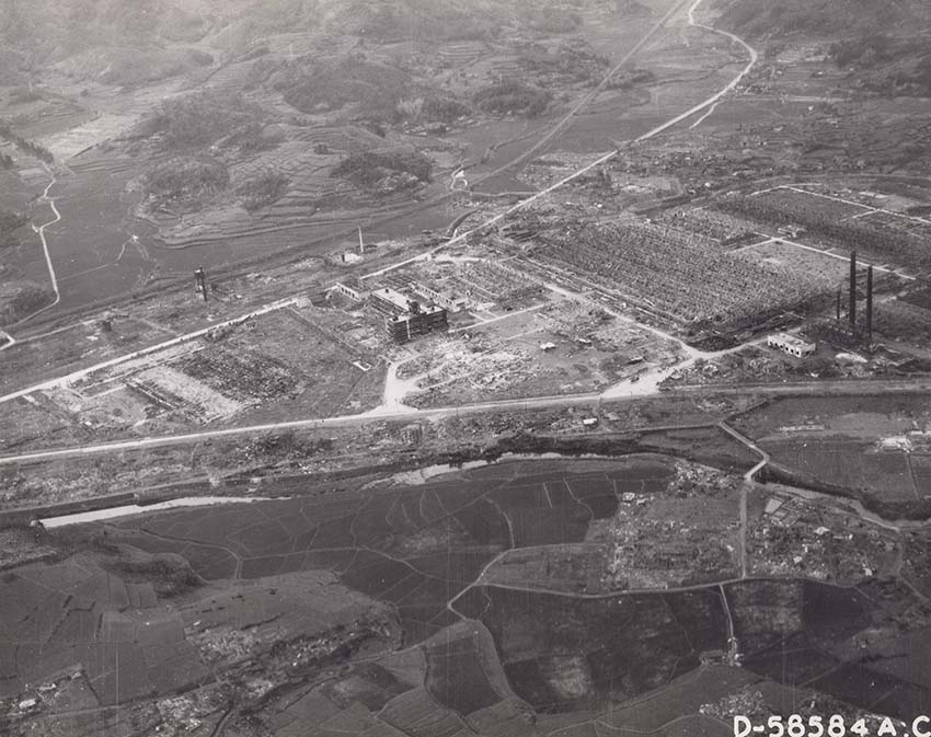 上空から見た三菱長崎兵器製作所大橋工場一帯