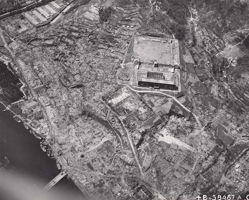 上空から見た淵国民学校一帯