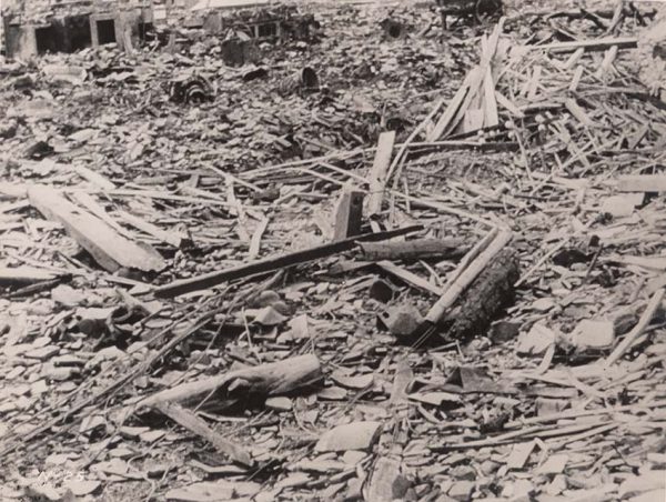 浜口町県道沿いの焼け跡