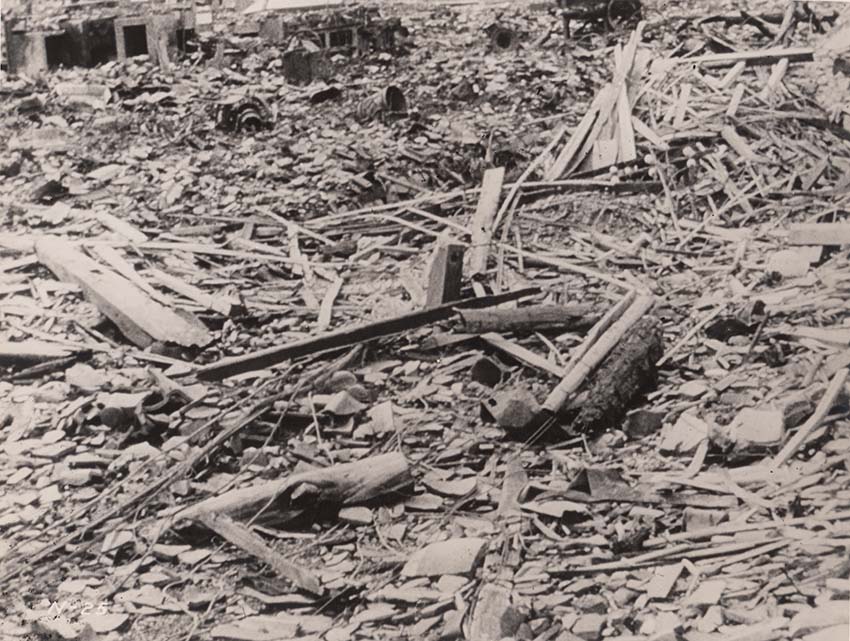 浜口町県道沿いの焼け跡