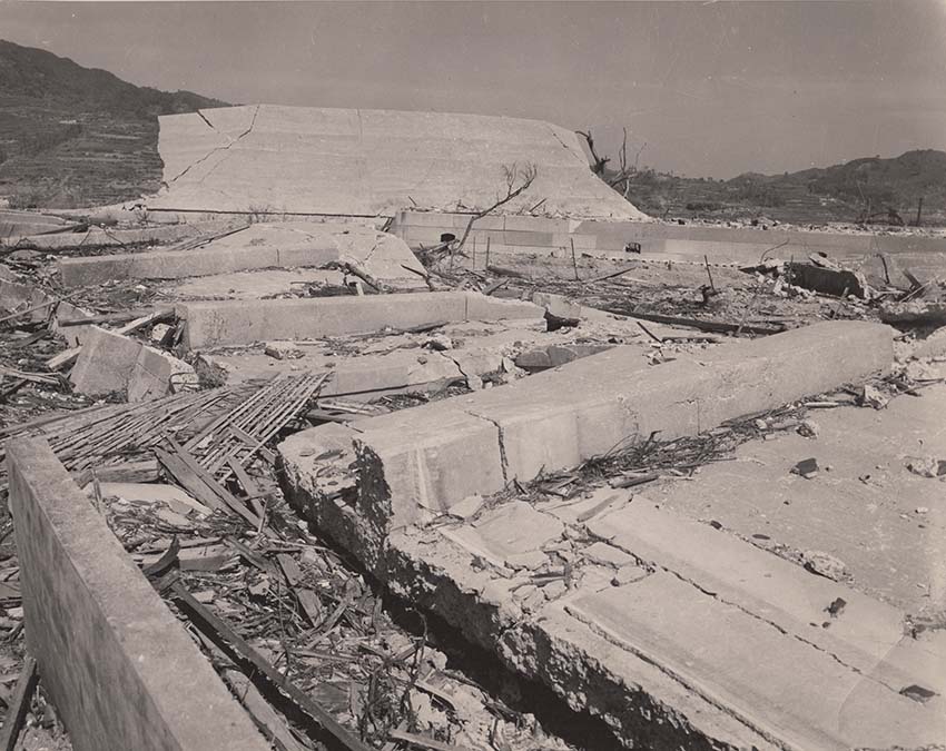 倒壊した長崎刑務所浦上刑務支所の塀