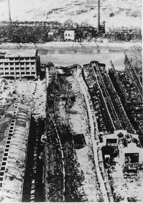 上空から見た三菱長崎兵器製作所茂里町工場付近
